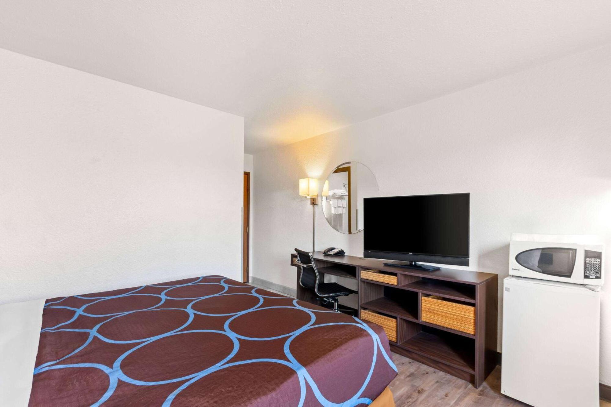 Super 8 By Wyndham Elizabethtown Otel Dış mekan fotoğraf