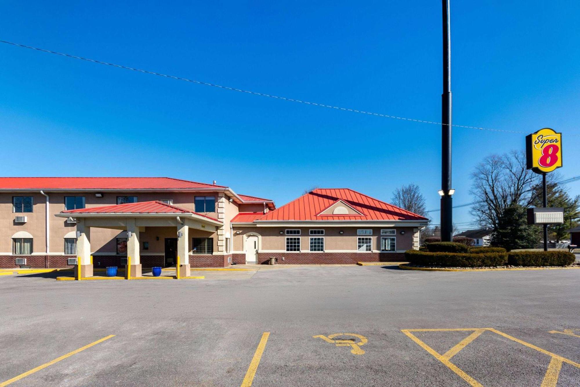 Super 8 By Wyndham Elizabethtown Otel Dış mekan fotoğraf